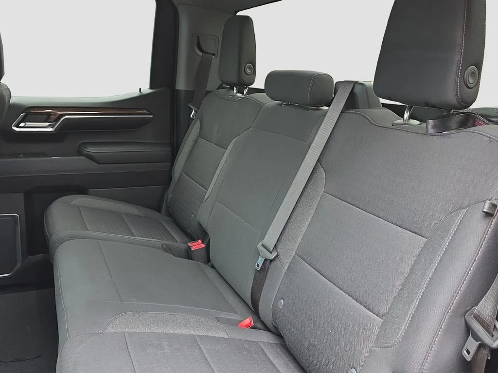 2023 Chevrolet Silverado 1500 LT - Photo 12
