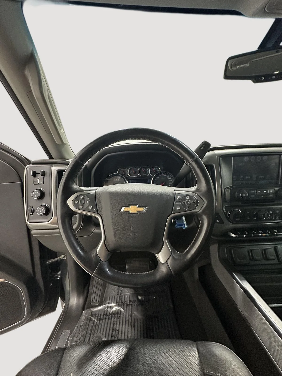 Used 2017 GRAPHITE METALLIC Chevrolet LTZ image 10