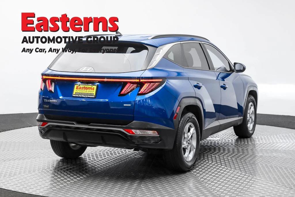 Used 2022 Blue Hyundai SEL image 5