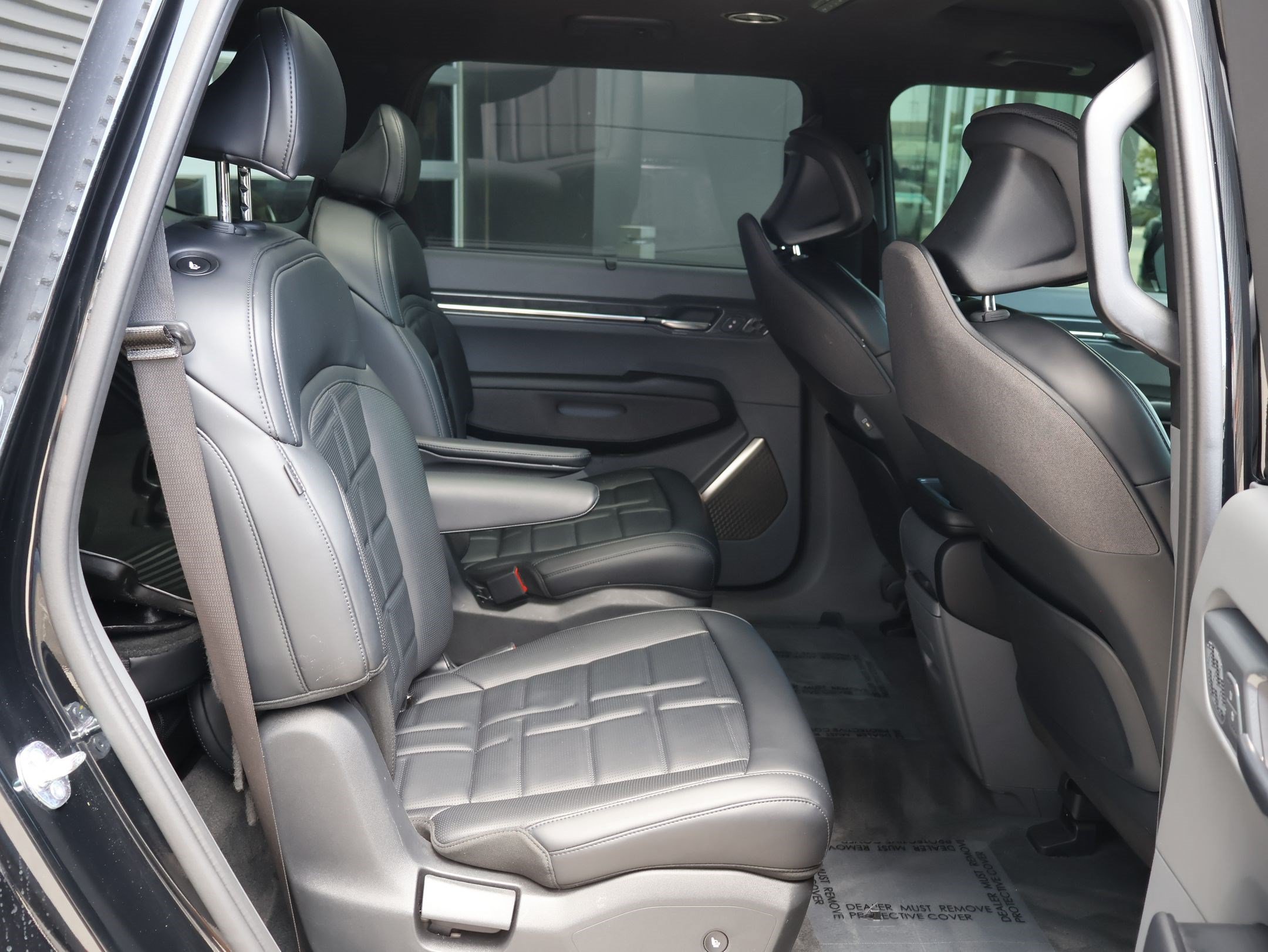 Used 2026 Ebony Black Kia Land image 28