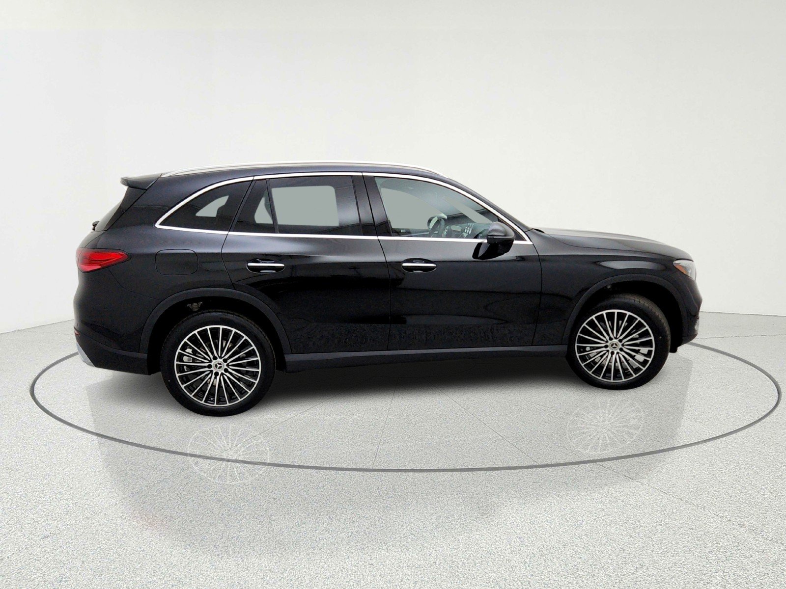 New 2026 Black Mercedes-Benz GLC 300 SUV image 10