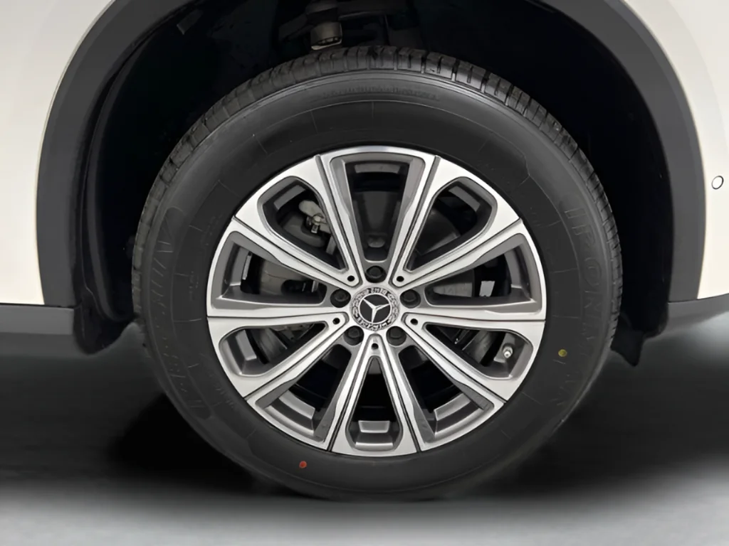 2024 Mercedes-Benz GLC GLC 300 - Photo 40