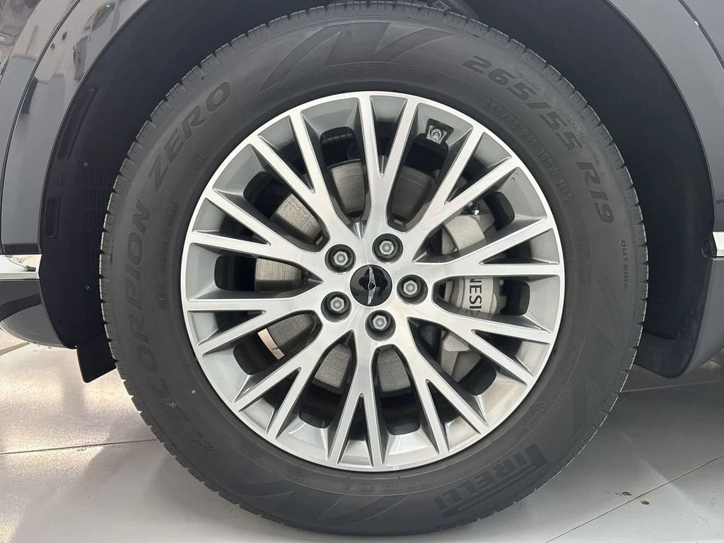 2025 GENESIS GV80 Standard - Photo 10