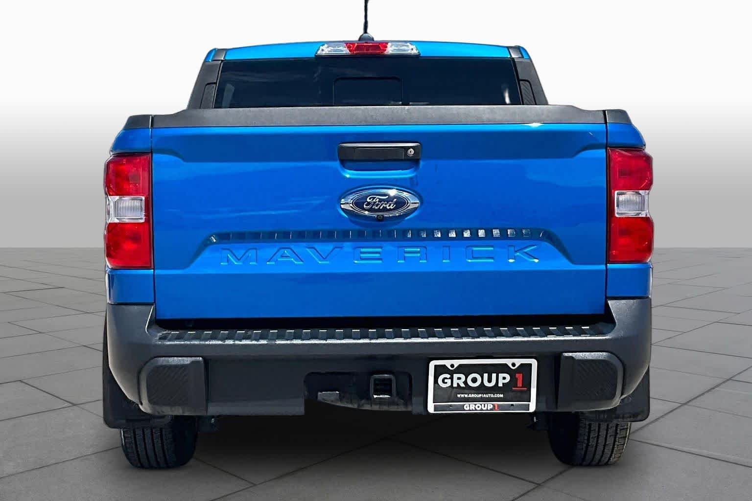 Used 2022 Velocity Blue Ford XLT image 5