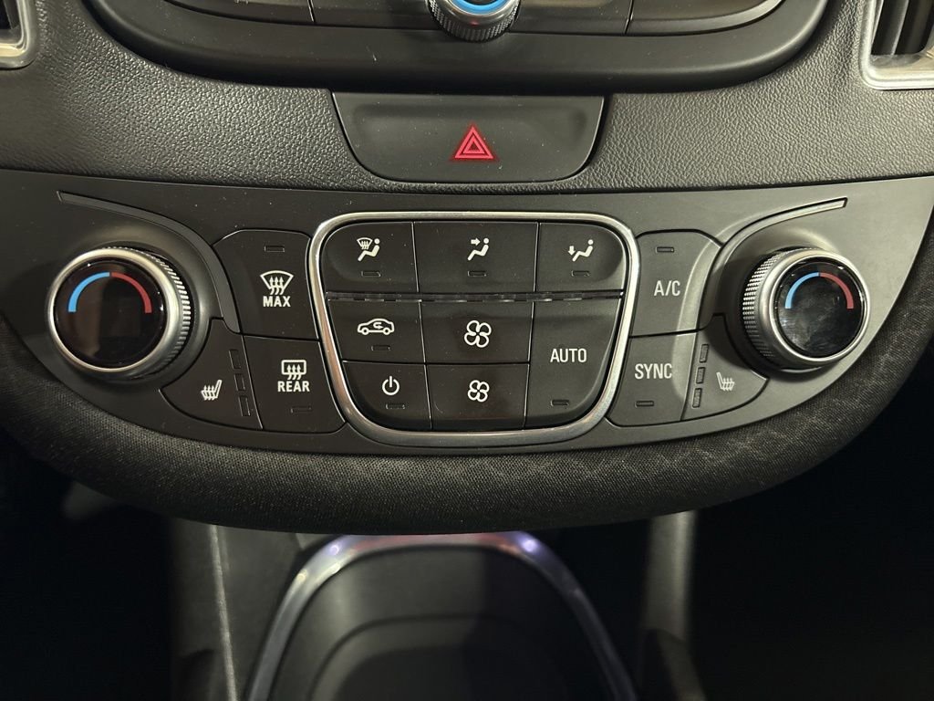 Used 2019 Silver Chevrolet LT image 17