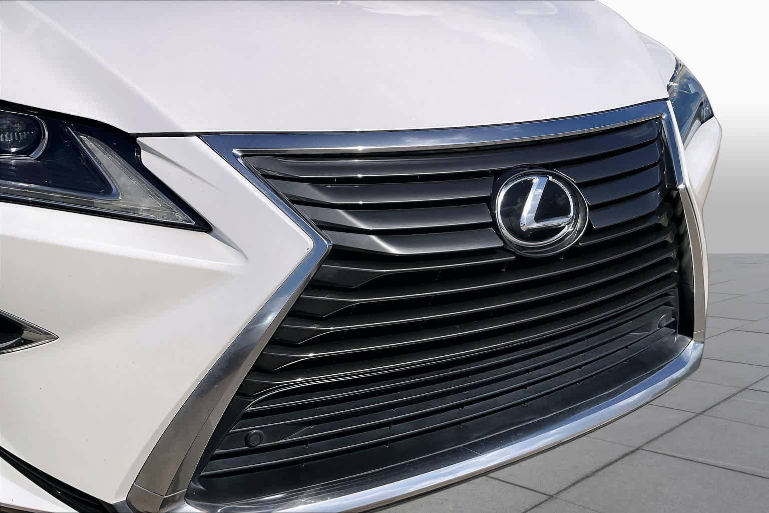 Used 2016 Eminent White Pearl Lexus  image 27