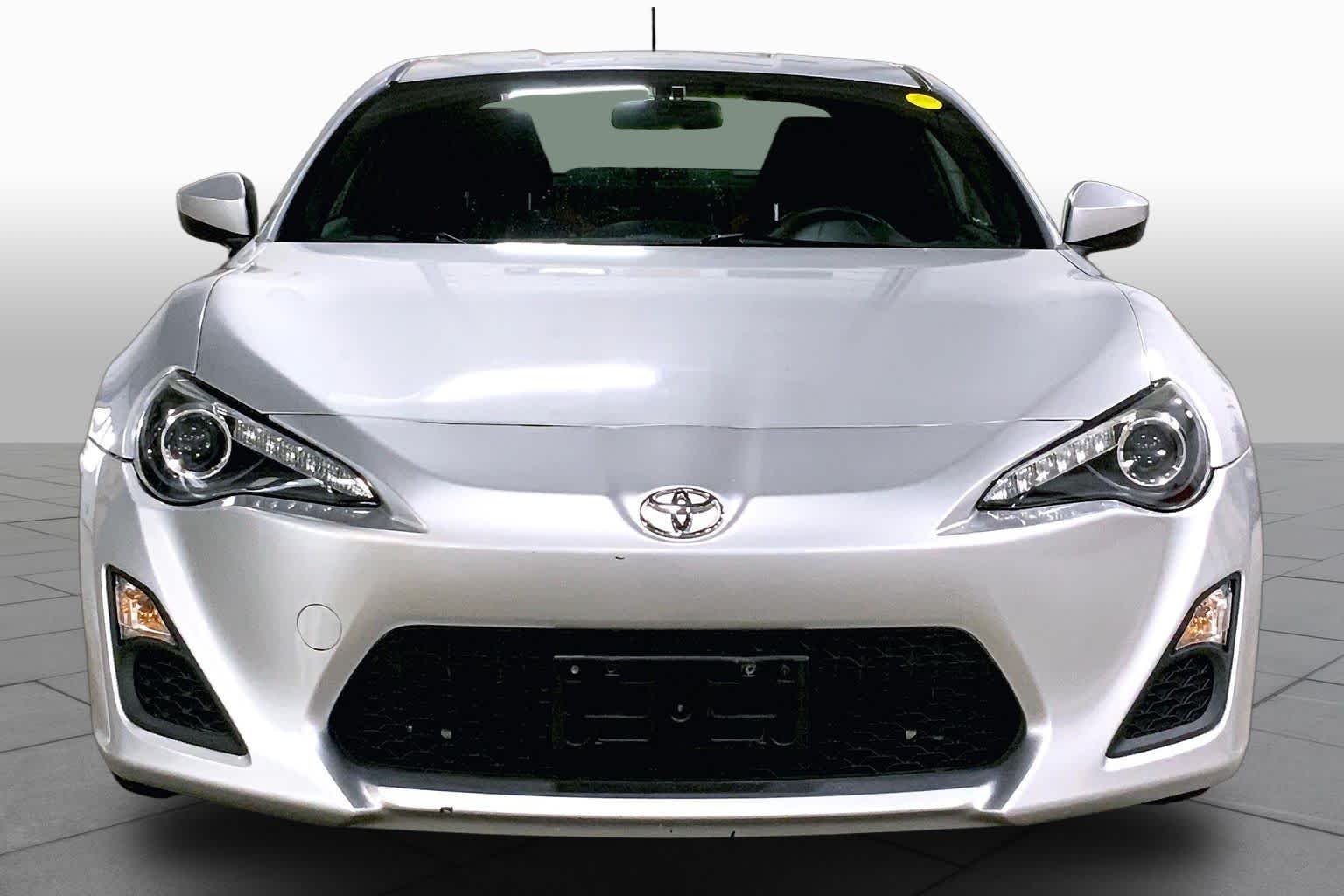 Used 2013 Argento Scion  image 4