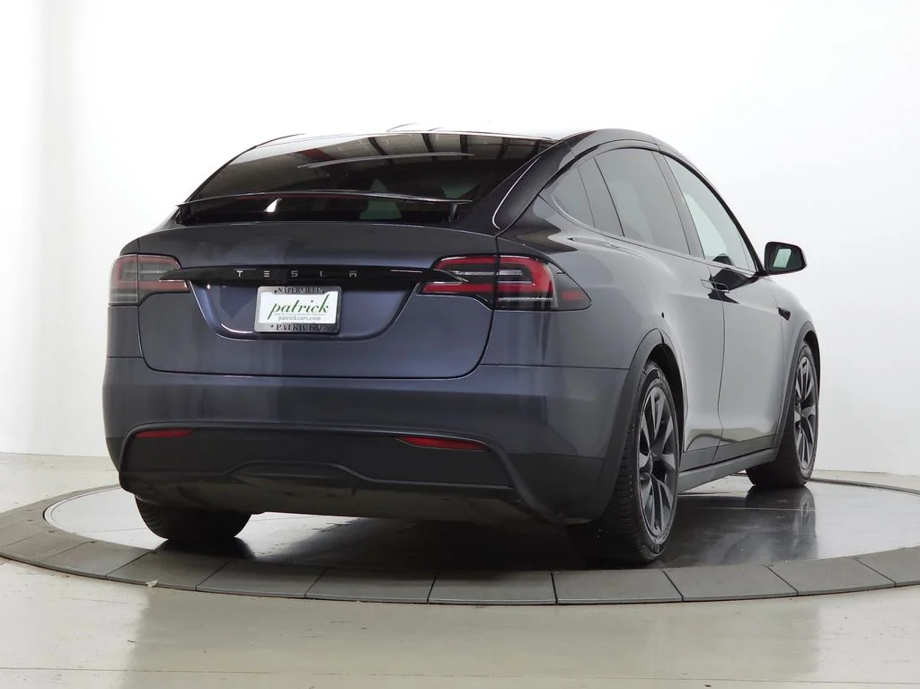 Used 2023  Tesla Standard Range image 7