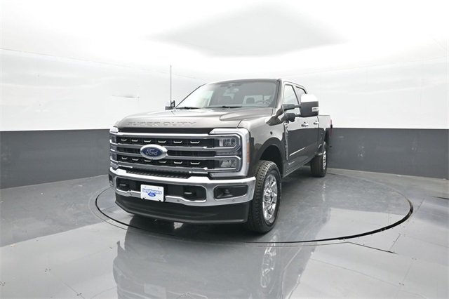 2025 Ford F-350 King Ranch photo 3