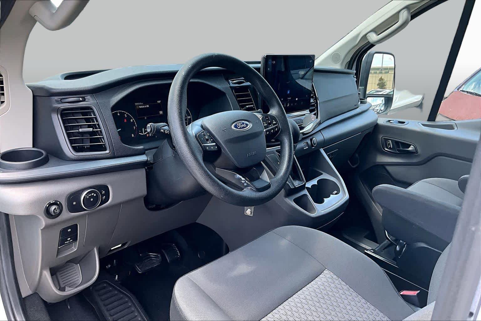 Used 2023 Oxford White Ford XLT image 17