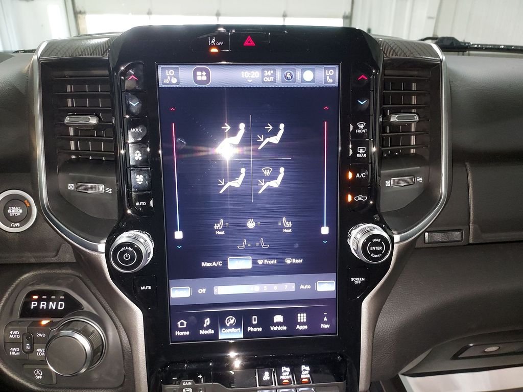 New 2026 Diamond Black Crystal Pearl-Coat Exterior Paint RAM Big Horn/Lone Star image 25