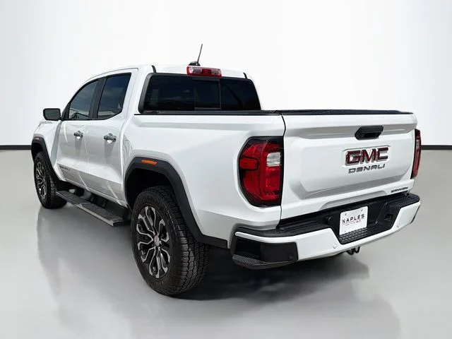 Used 2023 White GMC Denali image 6