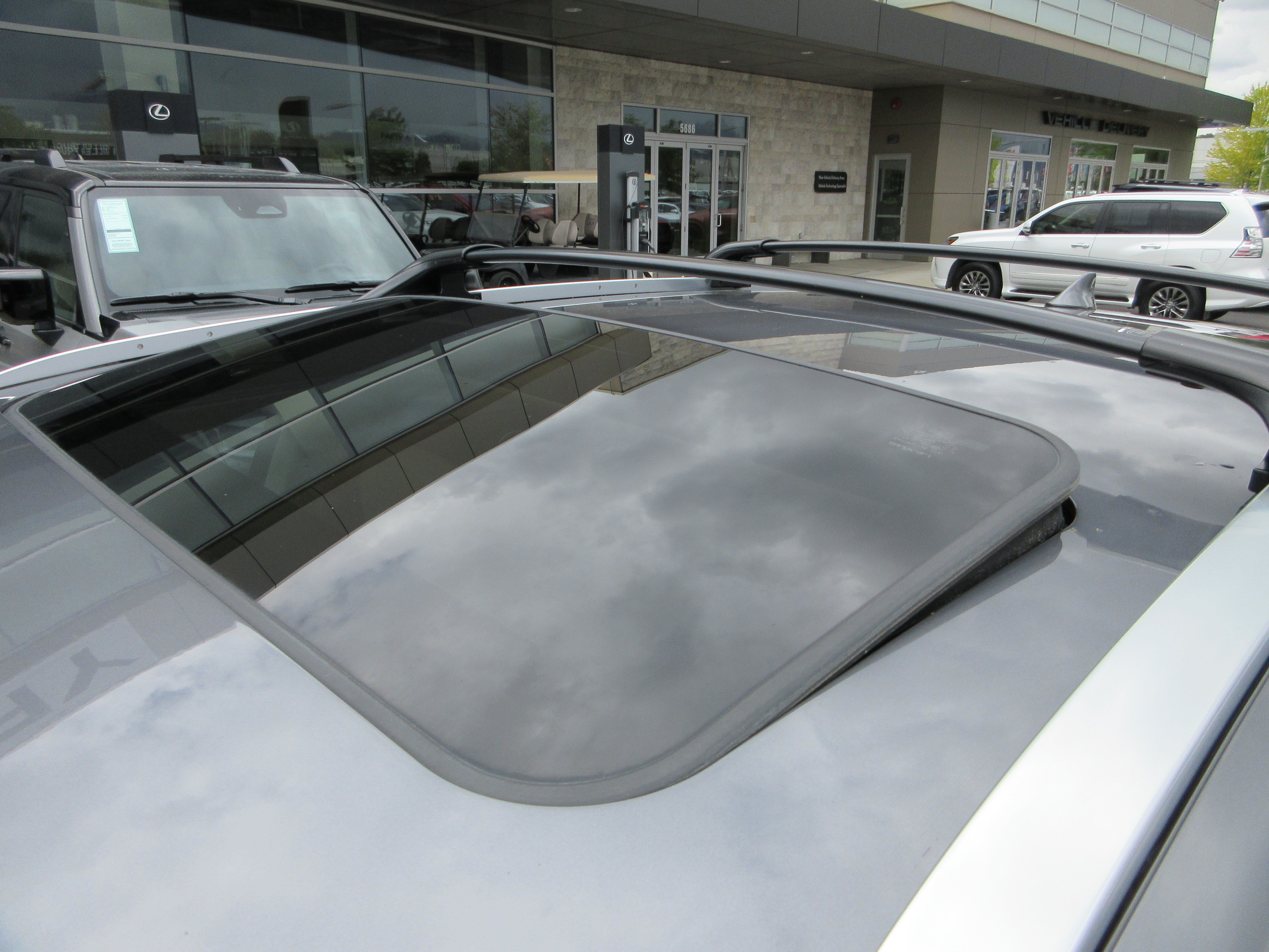 Used 2016 Nebula Gray Pearl Lexus 450h image 16
