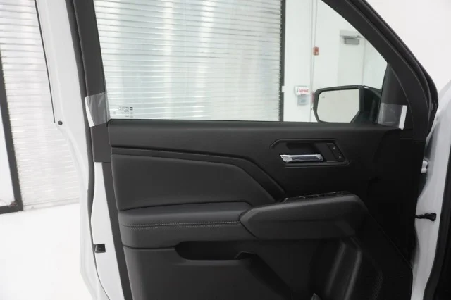 New 2026 Summit White GMC Elevation image 15
