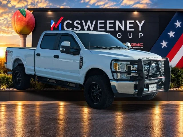 Used 2017 White Ford Lariat image 7
