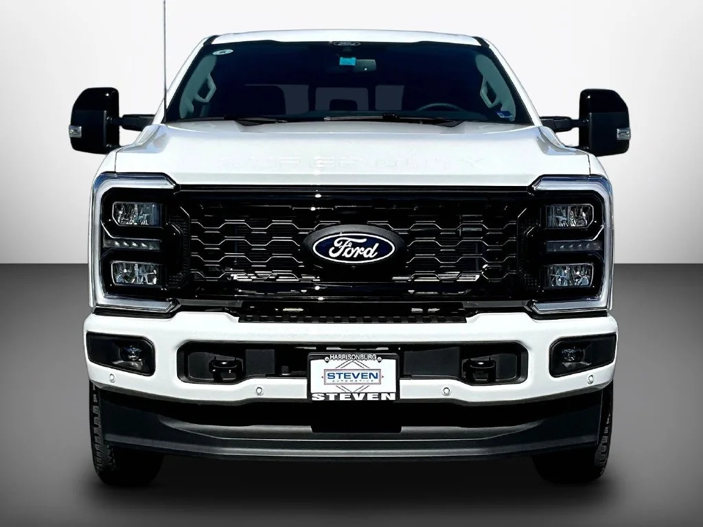 New 2027 White Ford Lariat image 15