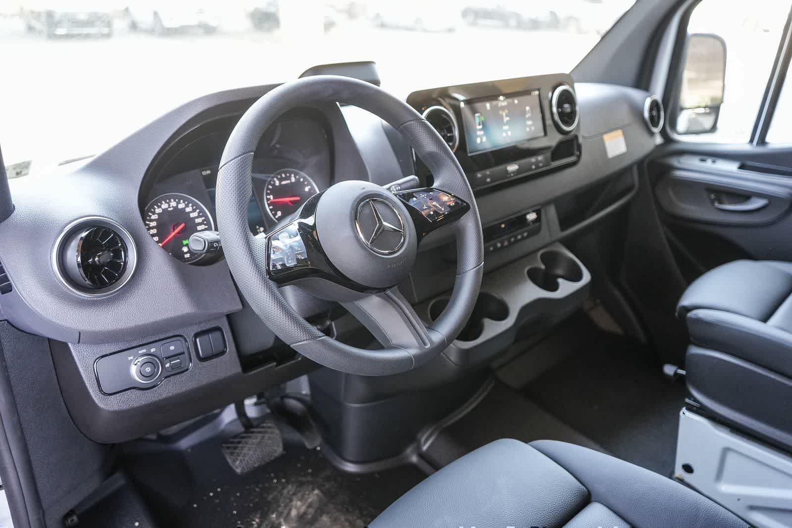 New 2026 Arctic+White Mercedes-Benz Crew 144WB High Roof RWD 2.0L I4 Diesel Turbo SO image 12
