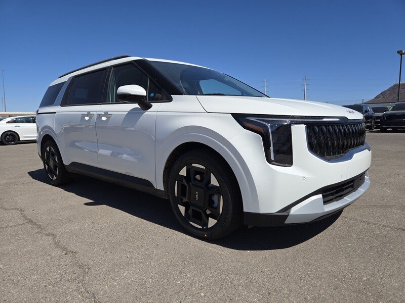 New 2026 Snow White Pearl Kia EX image 2