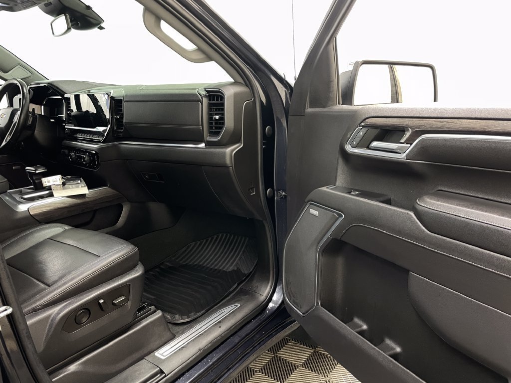 2022 Chevrolet Silverado 1500 LTZ - Photo 36