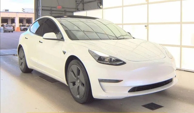 2023 Tesla Model 3 Base