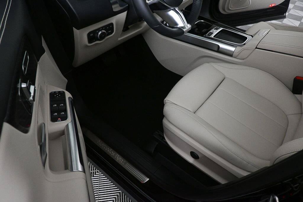 New 2026 Night Black Mercedes-Benz GLB 250 image 47
