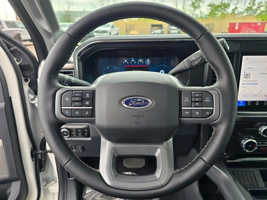 New 2026 Star White Metallic Tri-Coat Ford F-250® Lariat® image 24