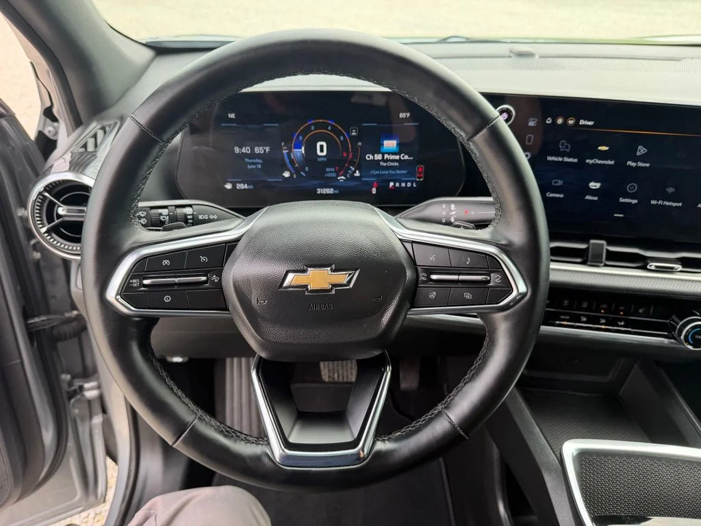 Used 2025 Gray Chevrolet LT image 14