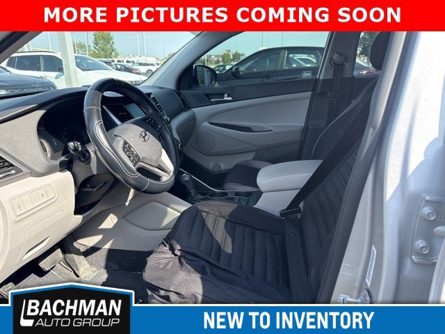 Used 2018 Molten Silver Hyundai SEL image 4