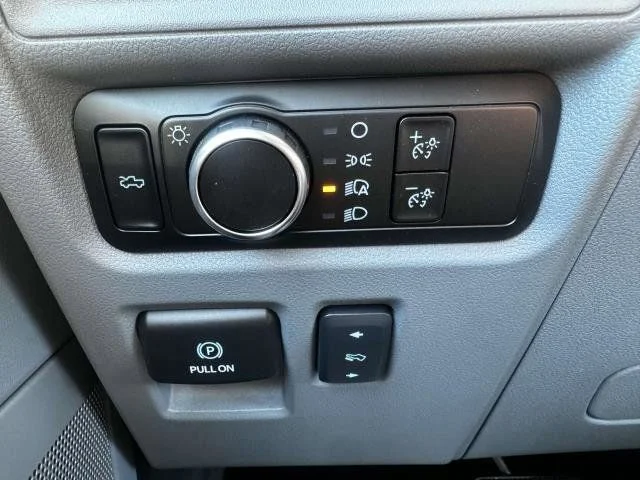 2025 Ford F-150 Lightning Flash - Photo 15