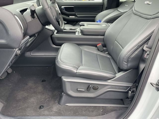 New 2026 Space Silver Metallic Ford Platinum image 6