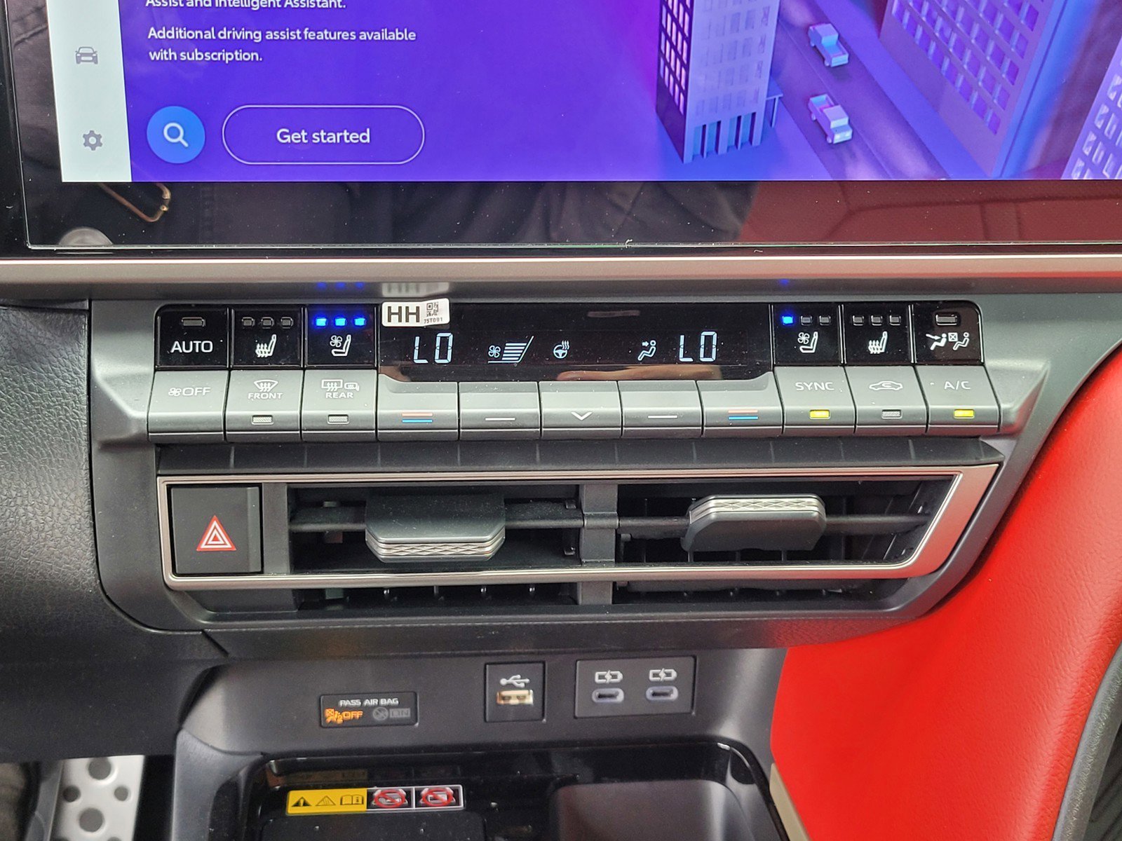 Used 2025  Toyota  image 20