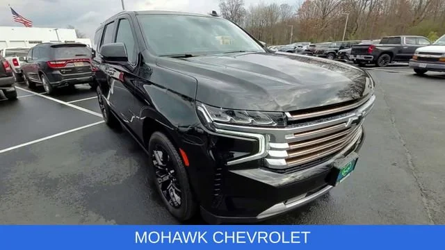 Used 2023 Black Chevrolet High Country image 2