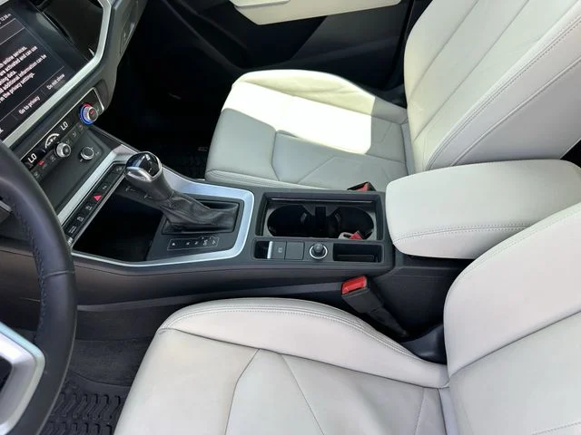 Used 2022 White Audi Premium image 21