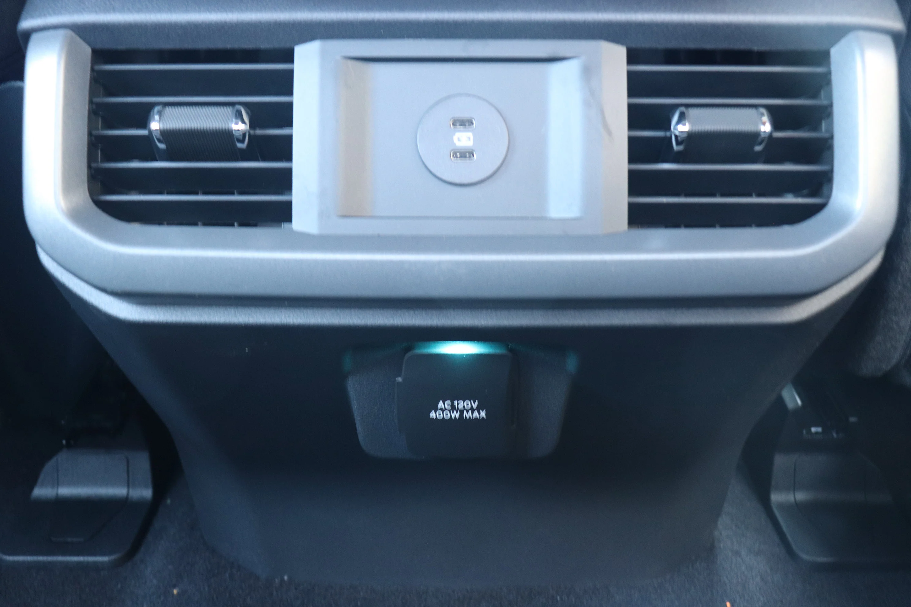 New 2026 AGATE BLACK METALLIC Ford XLT image 20