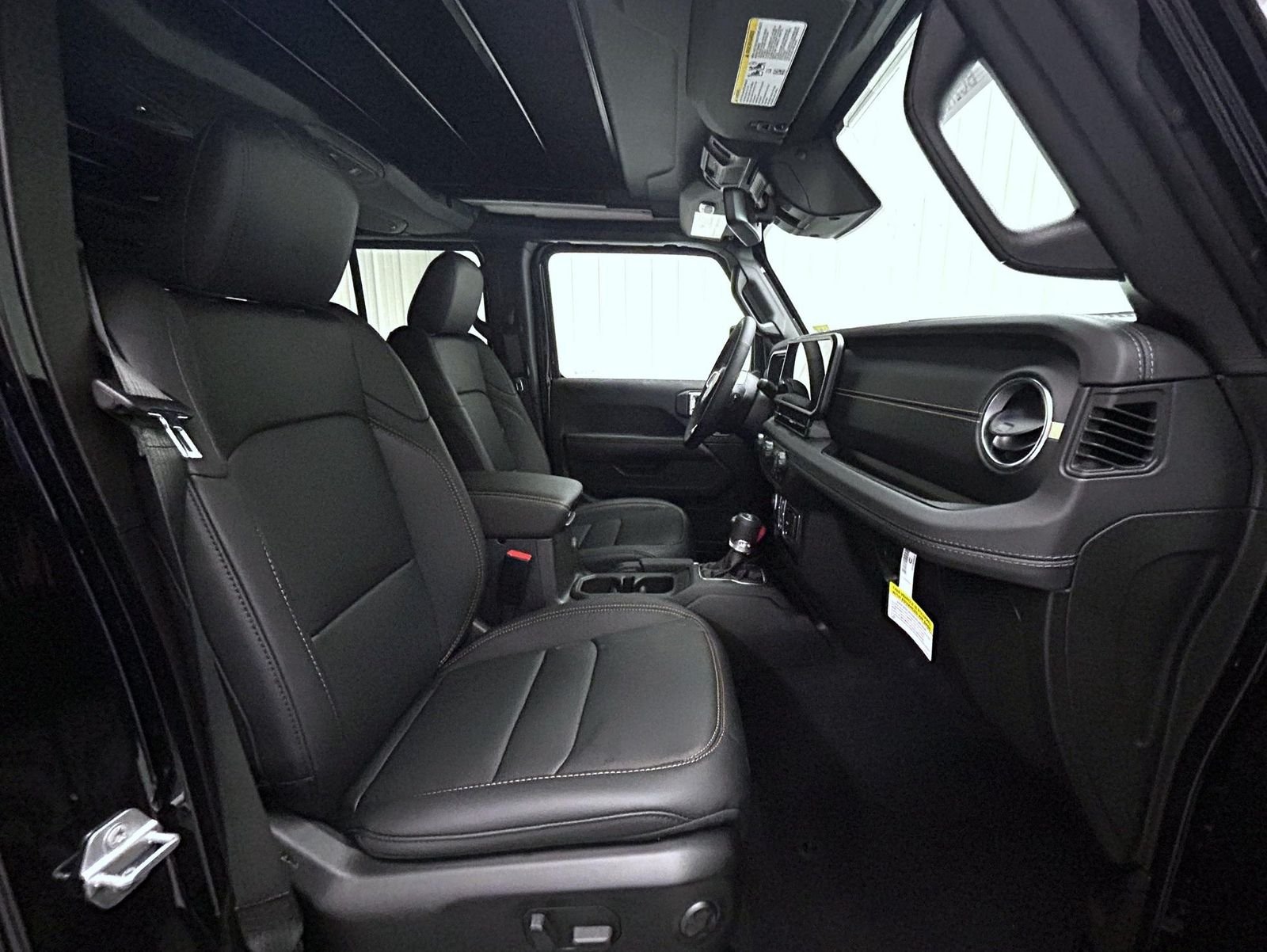 New 2027 Black Clear-Coat Paint Jeep Sahara image 15