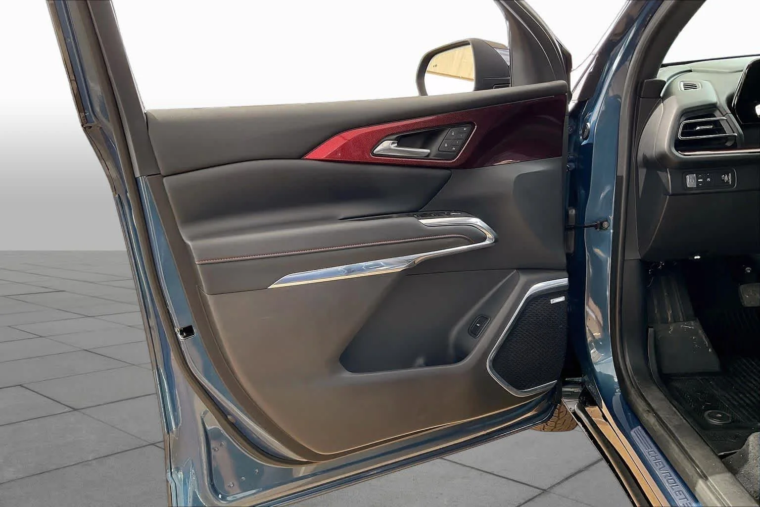 Used 2025 Lakeshore Blue Metallic Chevrolet RS image 19