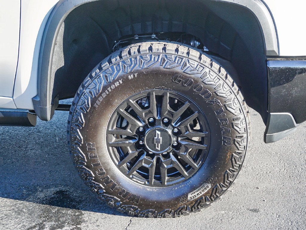 New 2026 White Sands Chevrolet ZR2 image 9