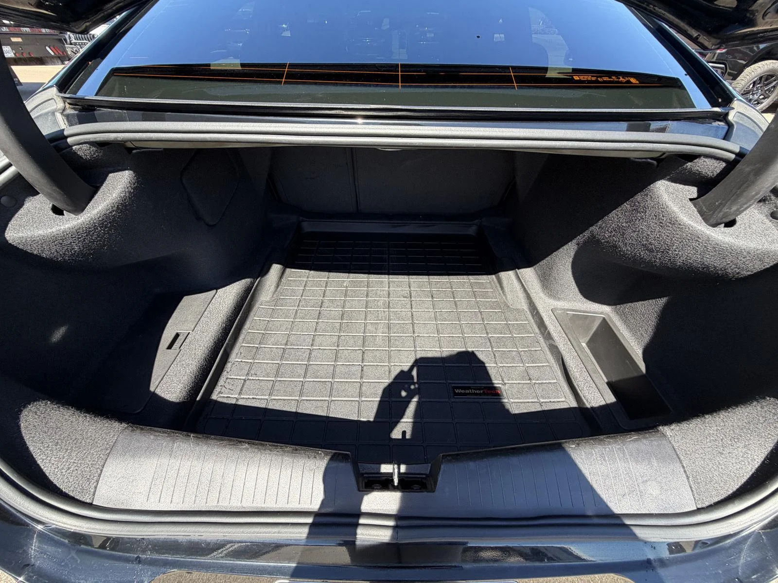 Used 2022 Black Raven Cadillac Premium Luxury image 19