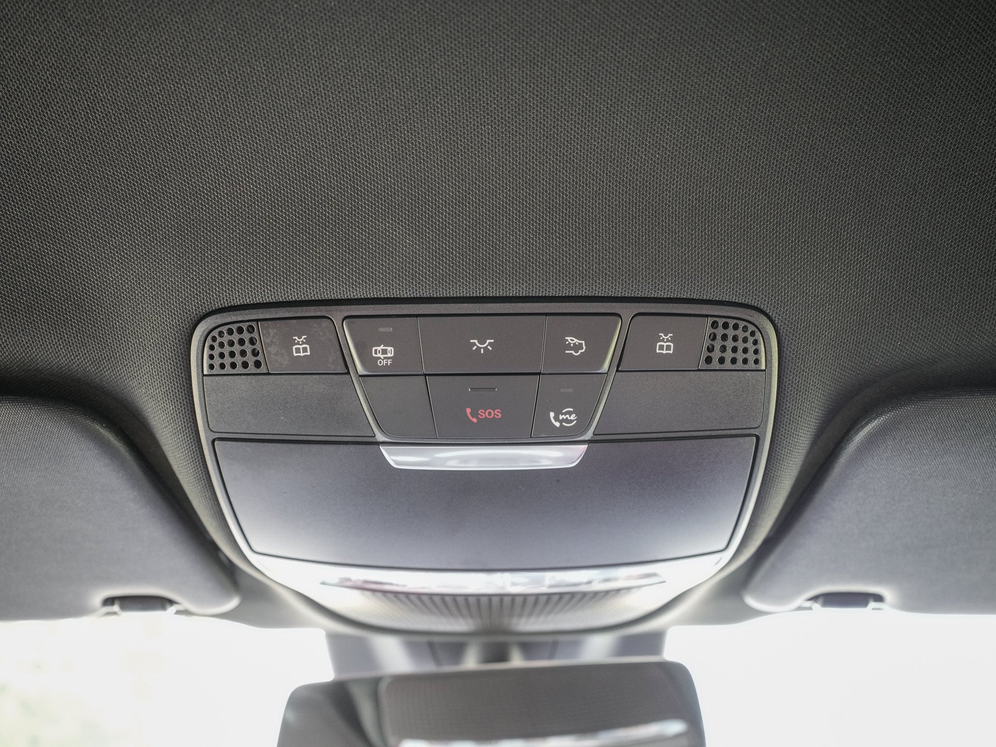 Used 2022 Graphite Gray Metallic Mercedes-Benz GLC 300 image 22