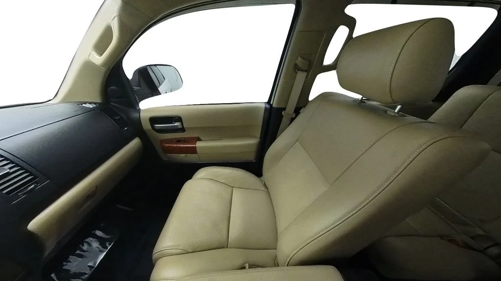Used 2020 White Toyota Platinum image 32