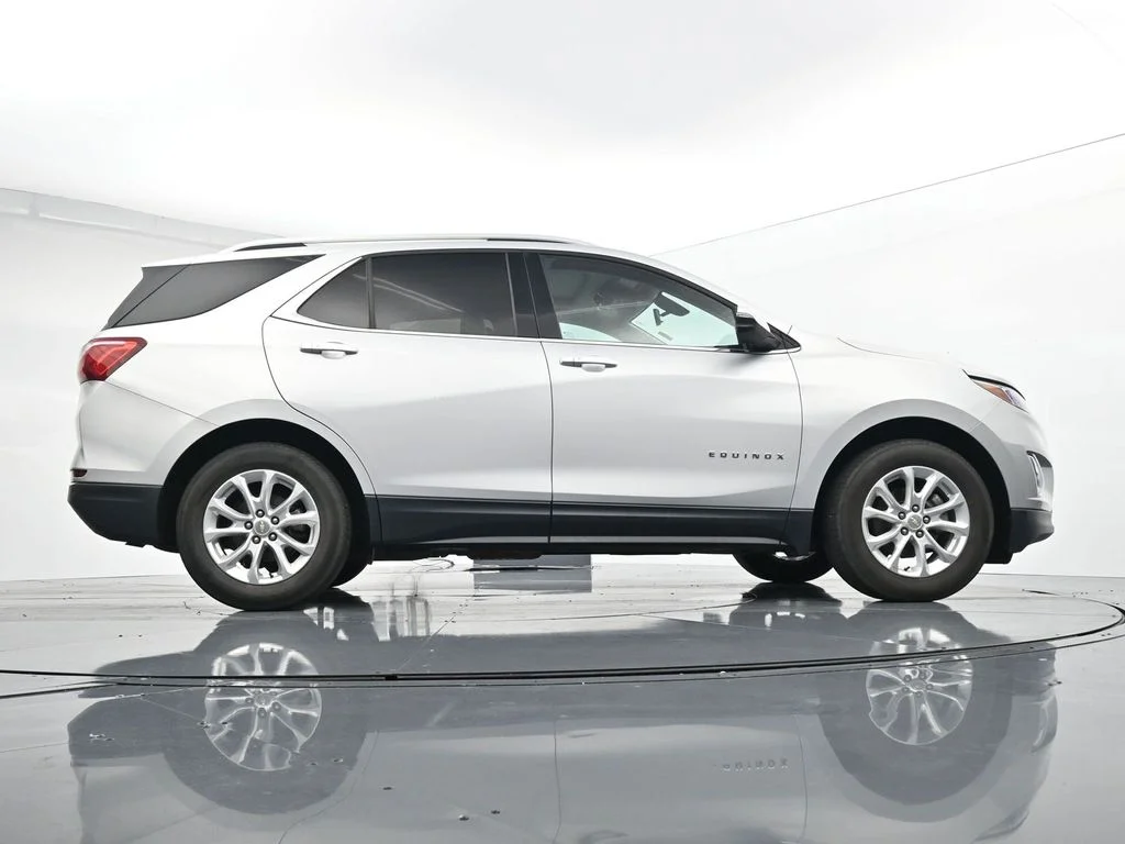 Used 2018 Silver Chevrolet LT image 37