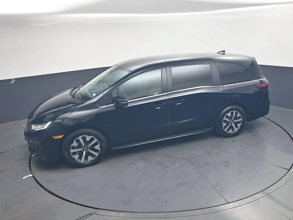 Used 2025  Honda EX-L image 19