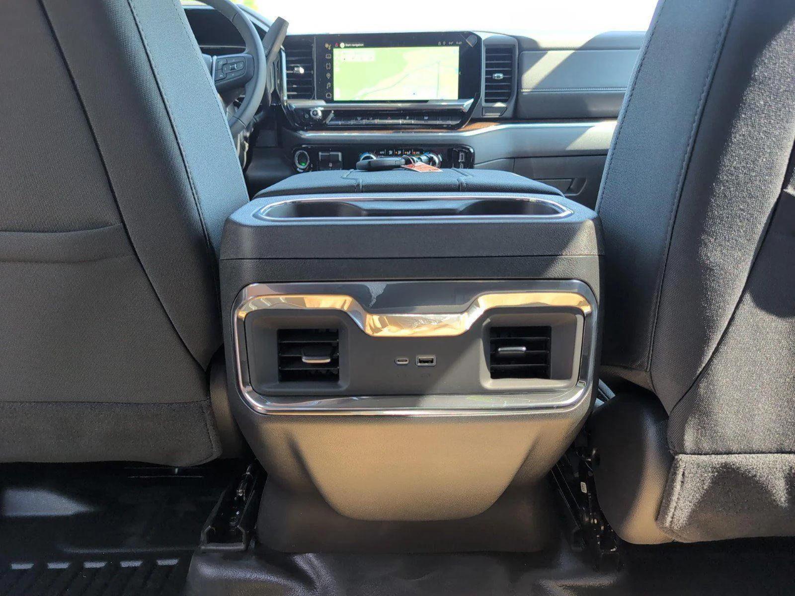 New 2026 Summit White GMC SLE image 35