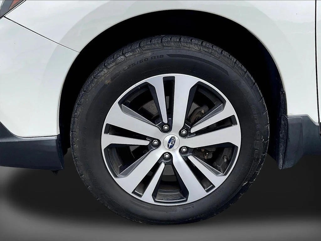 Certified Used 2019 White Subaru 2.5i image 33