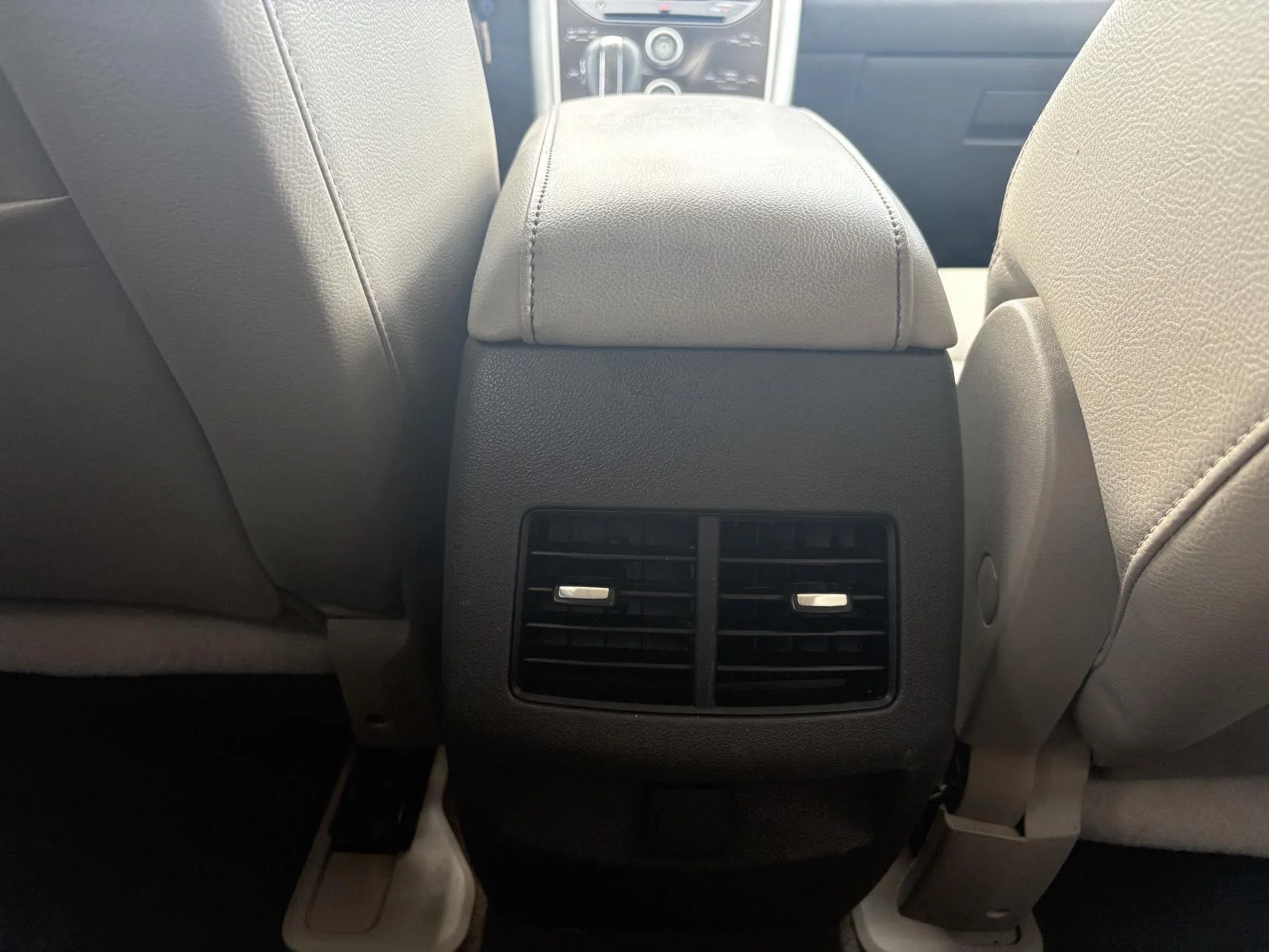 Used 2013 White Ford 4dr SEL AWD image 13