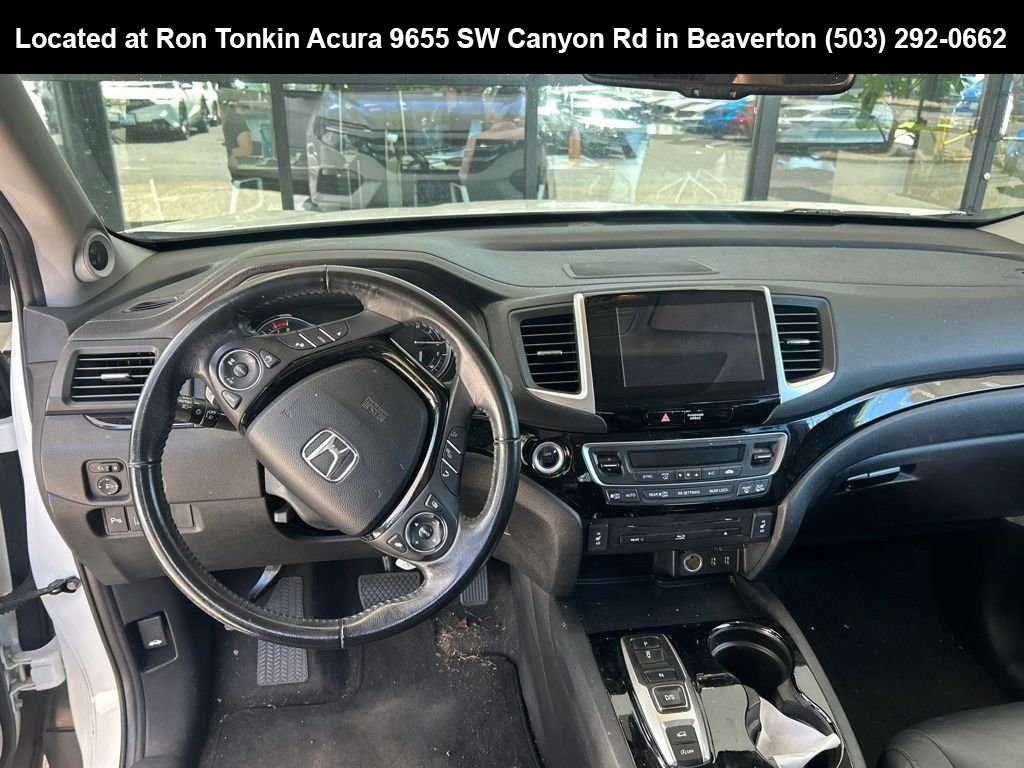Used 2018 White Diamond Pearl Honda Touring image 12