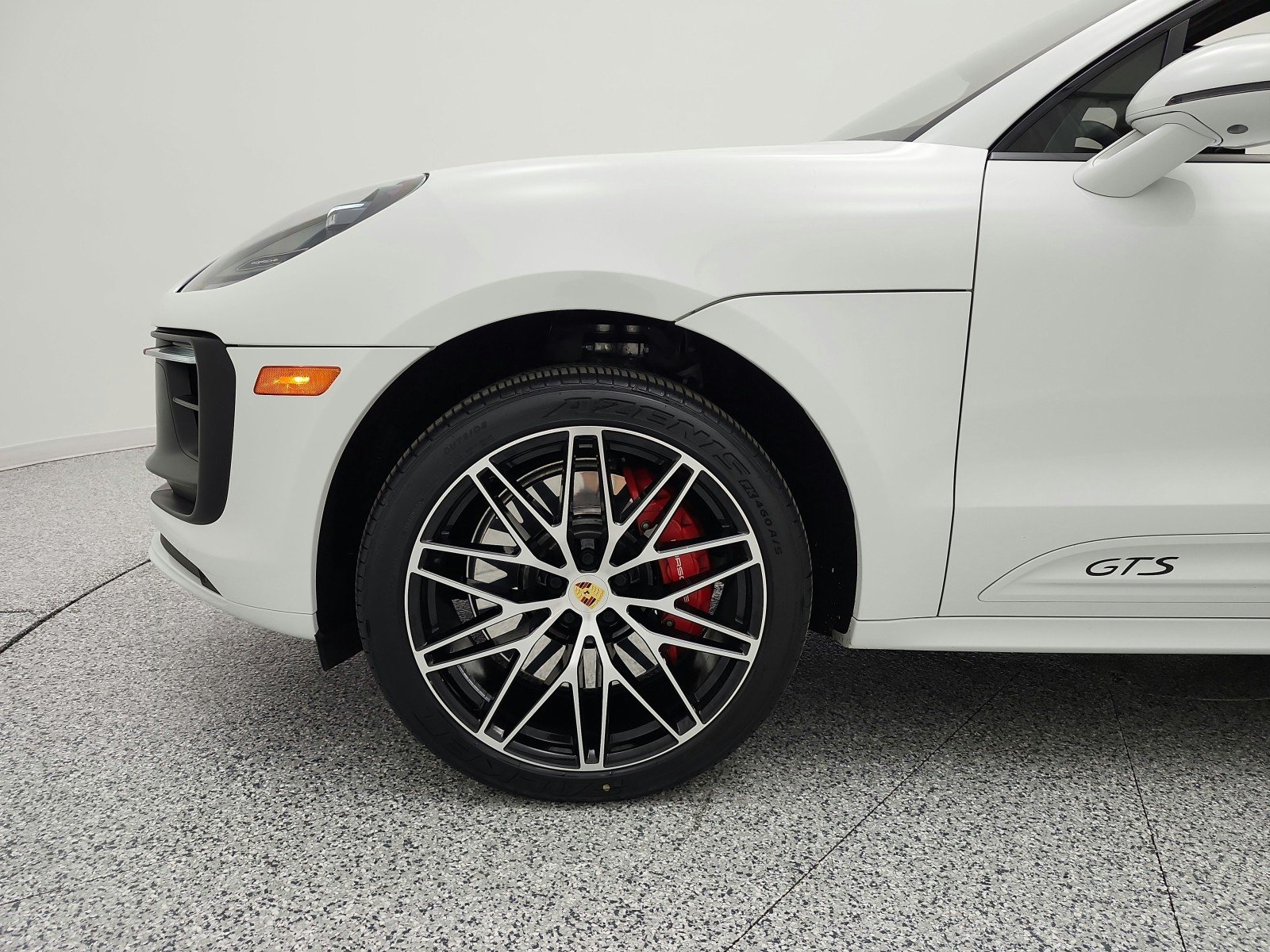 Used 2022 White Porsche GTS AWD image 30