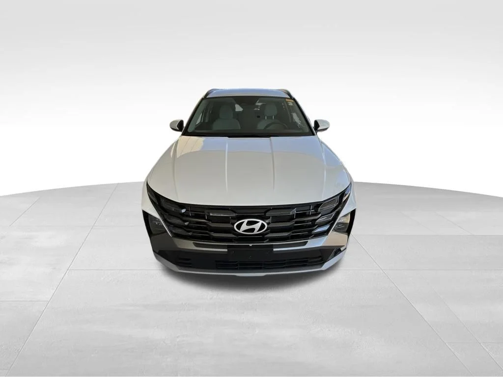 Used 2026 White Hyundai SEL Plus image 25