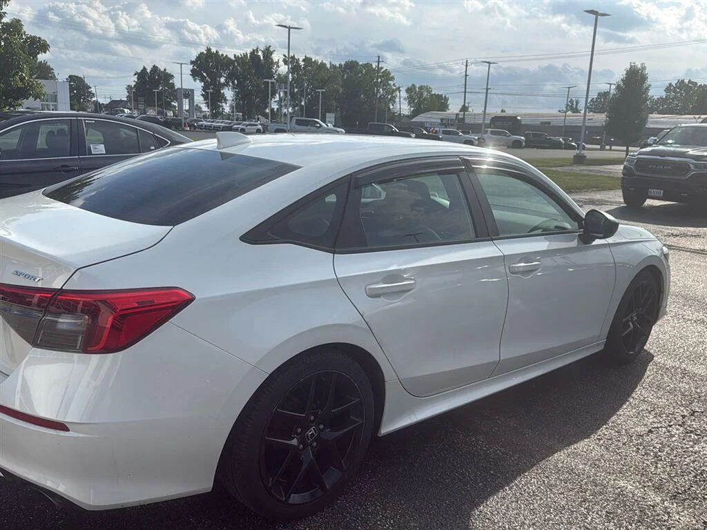 Used 2022 Platinum White Pearl Honda Sport image 3