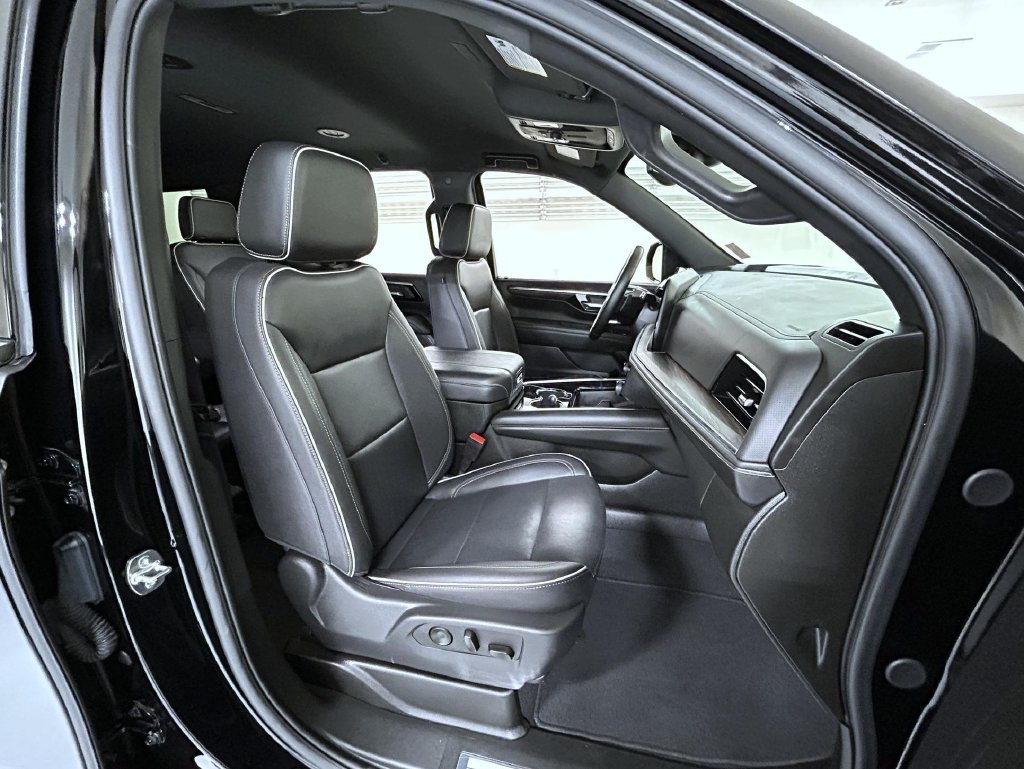2025 Chevrolet Tahoe Premier - Photo 16